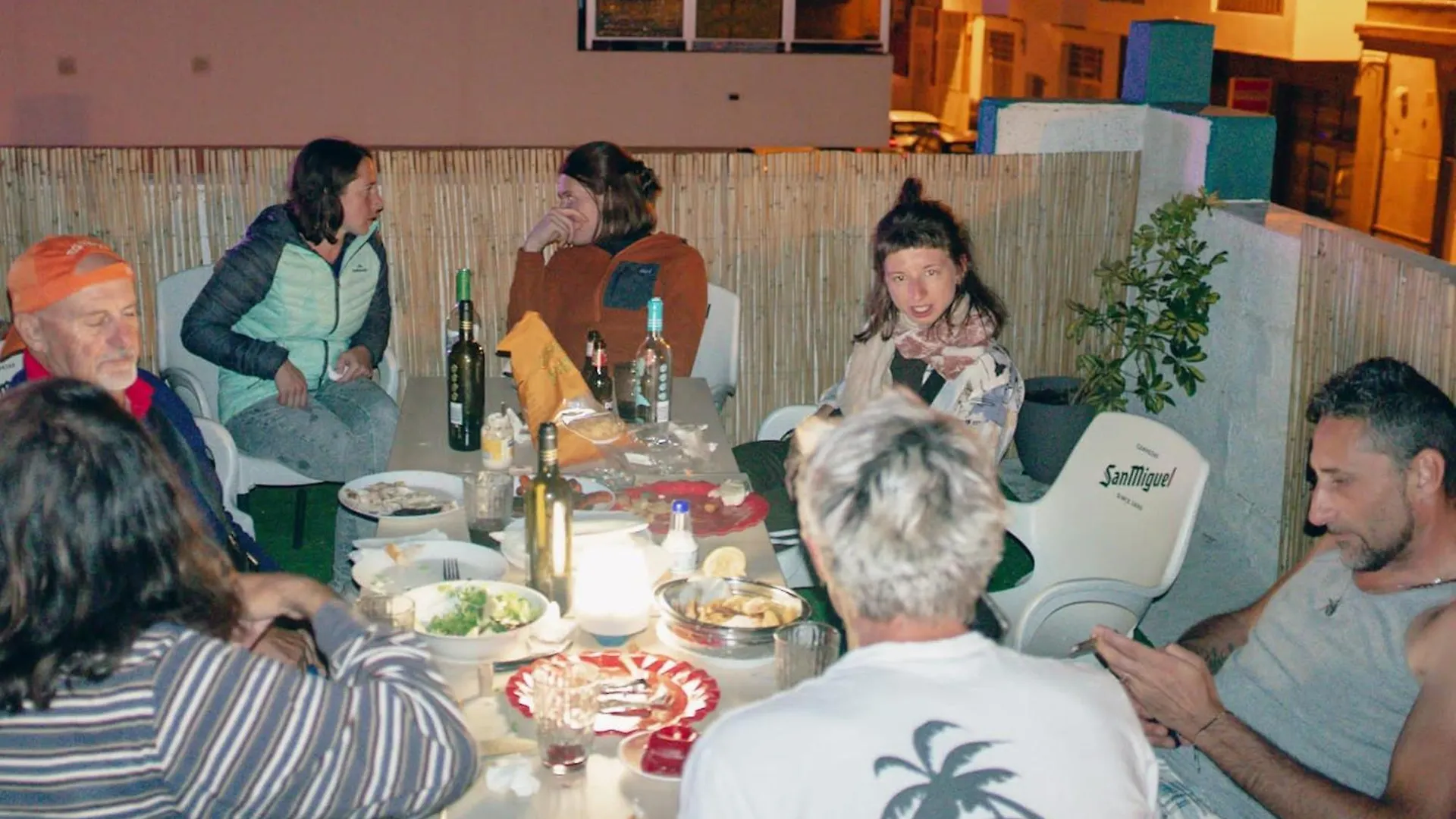 Single Fin Surf Hostel Arona