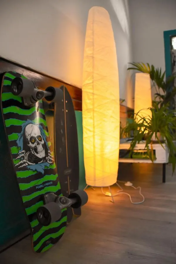 Single Fin Surf Hostel Arona