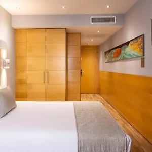 hotel-sansi-diputacio-barcelona.topbarcelonahotels.com/