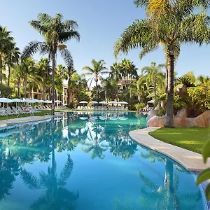 bluebay-banus.1costadelsol.com/
